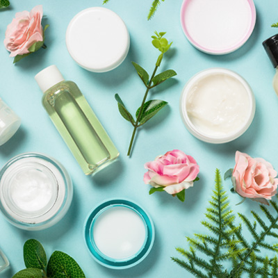 kosmetik, pflegesortiment, creme, nagelpflege, pflanzenrotz